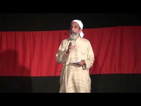 Kulbhushan Upmanyu on stage